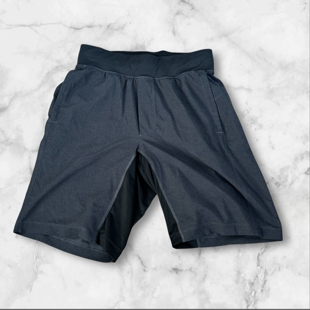 Lululemon Men’s Running Lined Shorts 9” Black‎ Gray Size Small